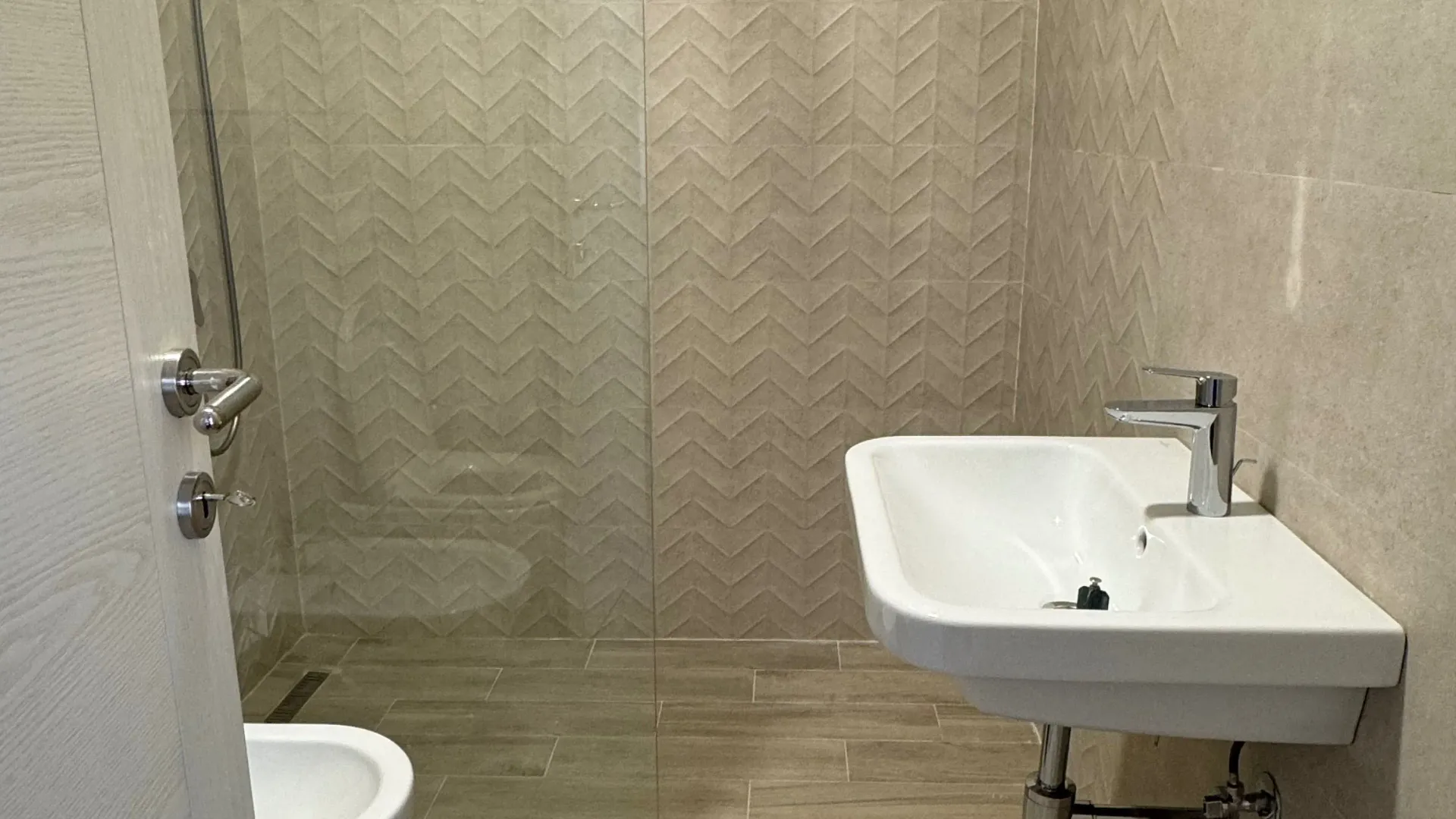 Prodaja, stan, 271m², Gornja Gorica, Podgorica