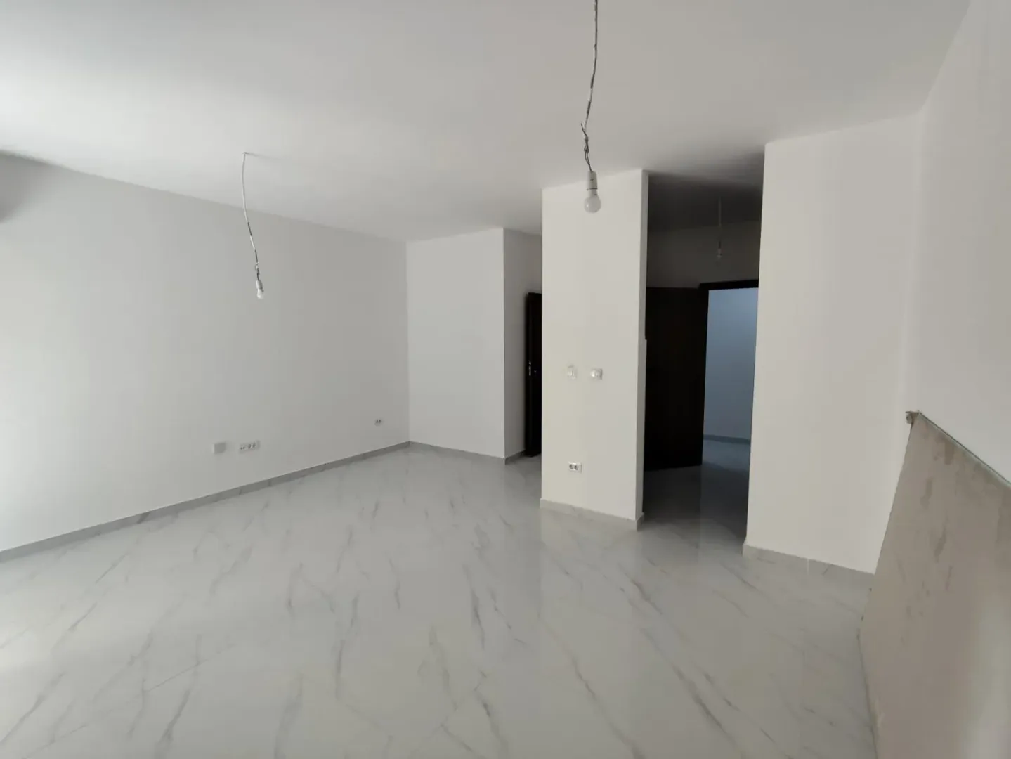 Prodaja, dvosoban stan, 79m², Bar, Crna Gora