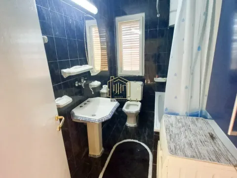 Izdavanje, trosoban stan, 85m², Dalmatinska ulica, Podgorica - image 13