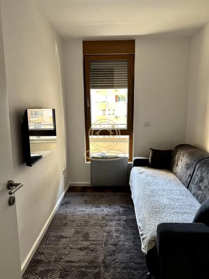 Rent, three bedroom apartment, 65m², Medijana, Niš