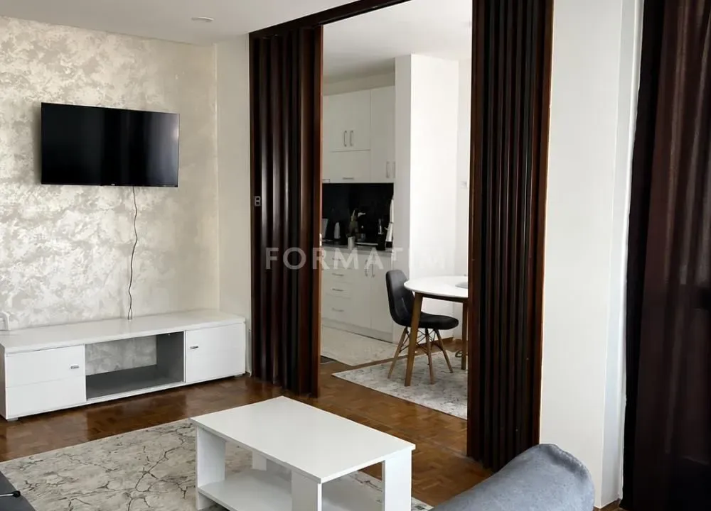 Izdavanje, dvosoban stan, 52m², Voždovac Sve Podlokacije, Beograd