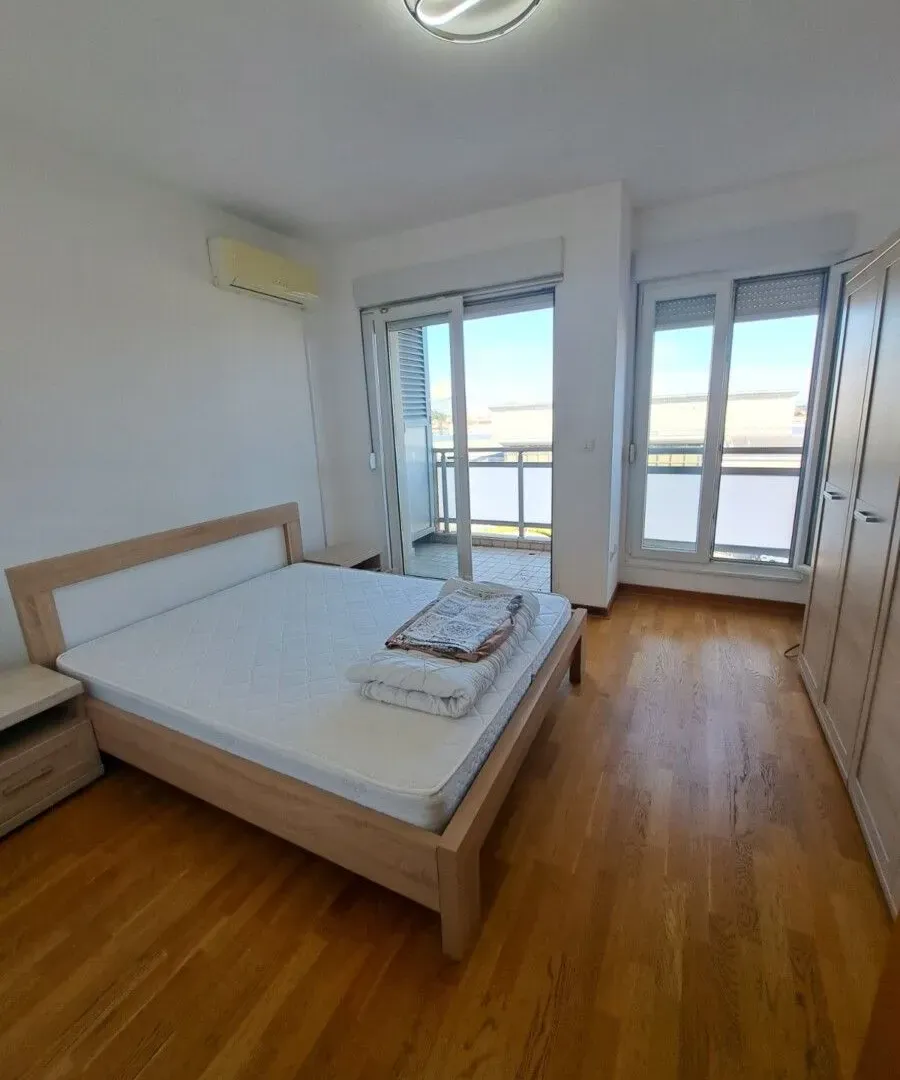 Rent, two bedroom apartment, 68m², City Kvart, Podgorica
