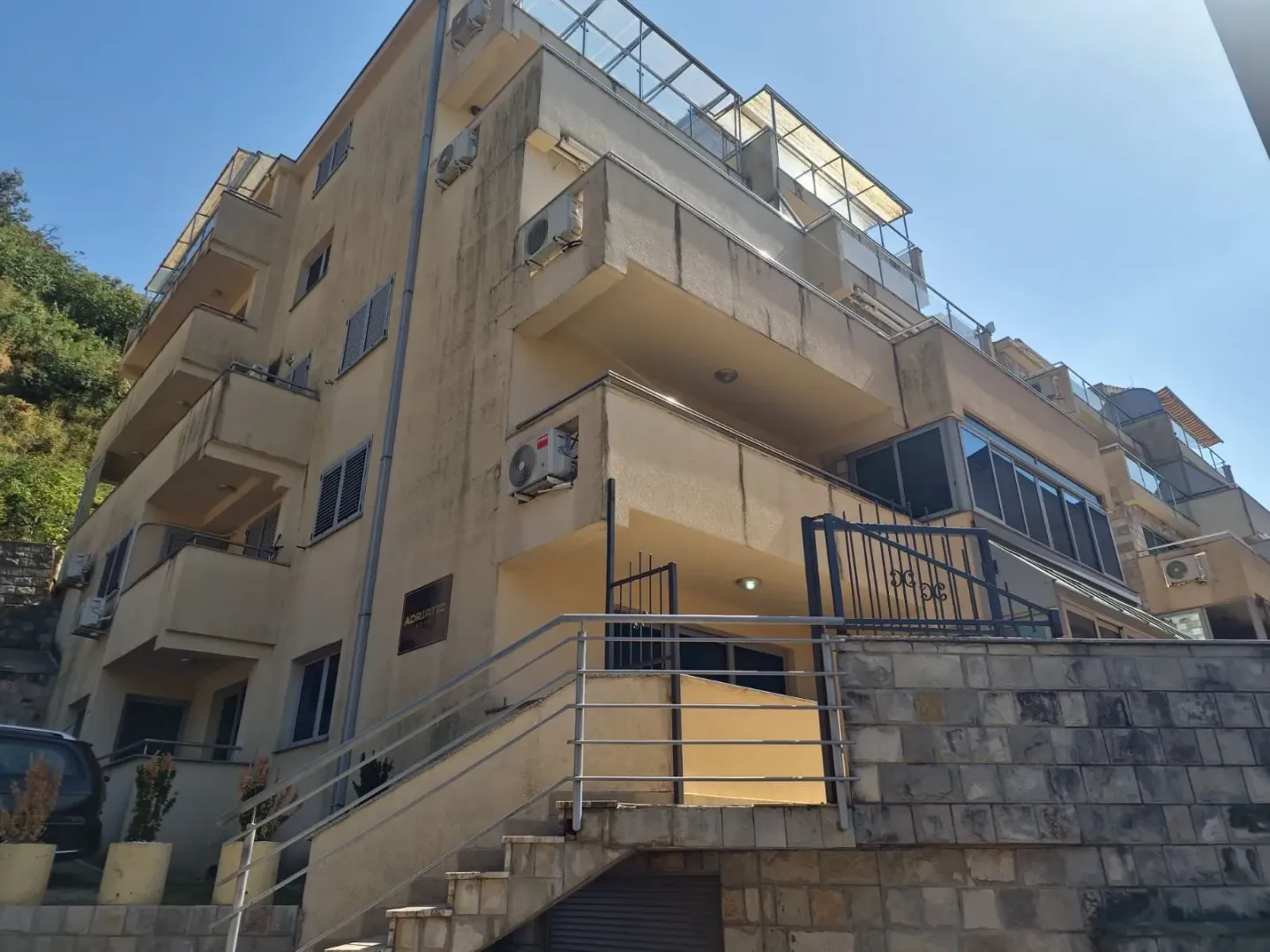 Rent, two bedroom apartment, 80m², Kamenovo, Budva
