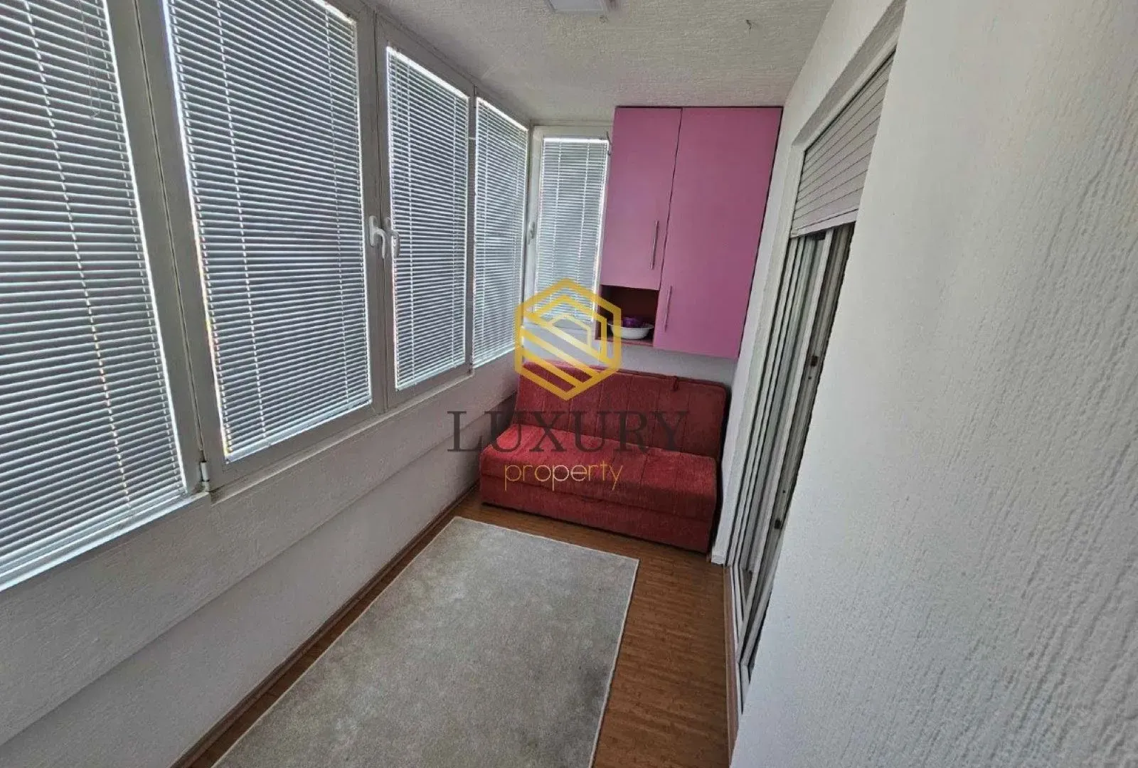 Izdavanje, jednosoban stan, 47m², Stari Aerodrom, Podgorica