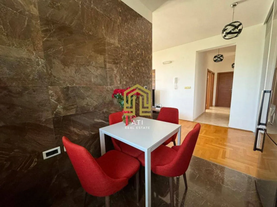 Prodaja, dvosoban stan, 86m², Centar, Bar