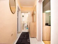 Rent, one bedroom apartment, 50m², Velji Vinogradi, Budva - image 8