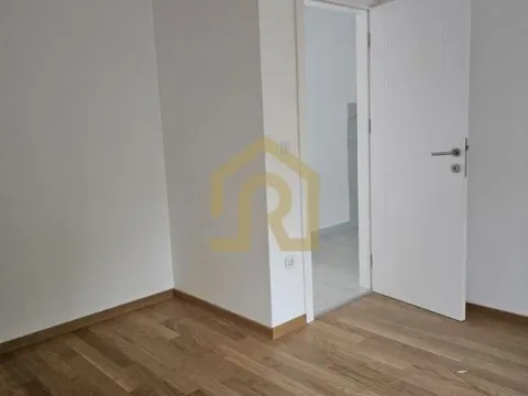 Prodaja, trosoban stan, 80m², Mali Mokri Lug, Zvezdara Sve Podlokacije - image 6