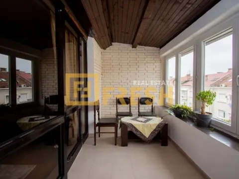 Prodaja, dvosoban stan, 75m², Centar, Podgorica - image 16