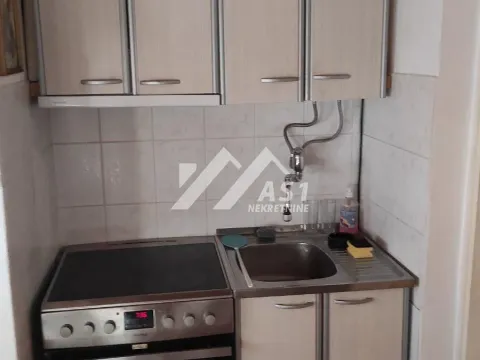 Izdavanje, dvosoban stan, 50m², Centar, Novi Sad - image 9