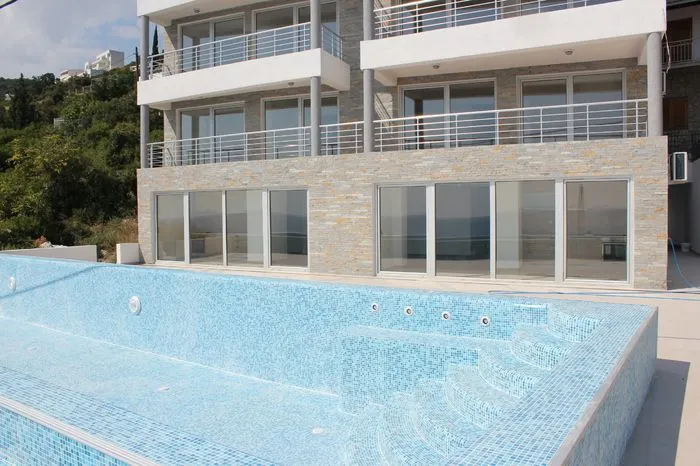 Prodaja, stan, 138m², Dobra Voda, Bar