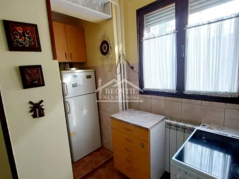 Izdavanje, jednosoban stan, 38m², Kalenić Pijaca, Vračar Sve Podlokacije - image 9