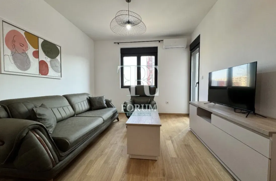 Izdavanje, jednosoban stan, 50m², City Kvart, Podgorica