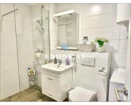 Izdavanje, dvosoban stan, 56m², Novi Beograd Blok 67, Novi Beograd Sve Podlokacije - image 9