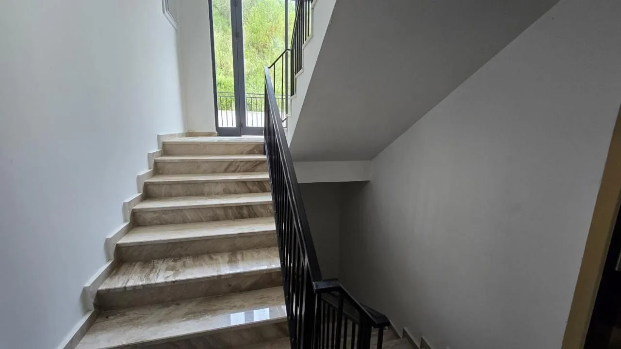 Prodaja, dvosoban stan, 48m², Kava, Tivat