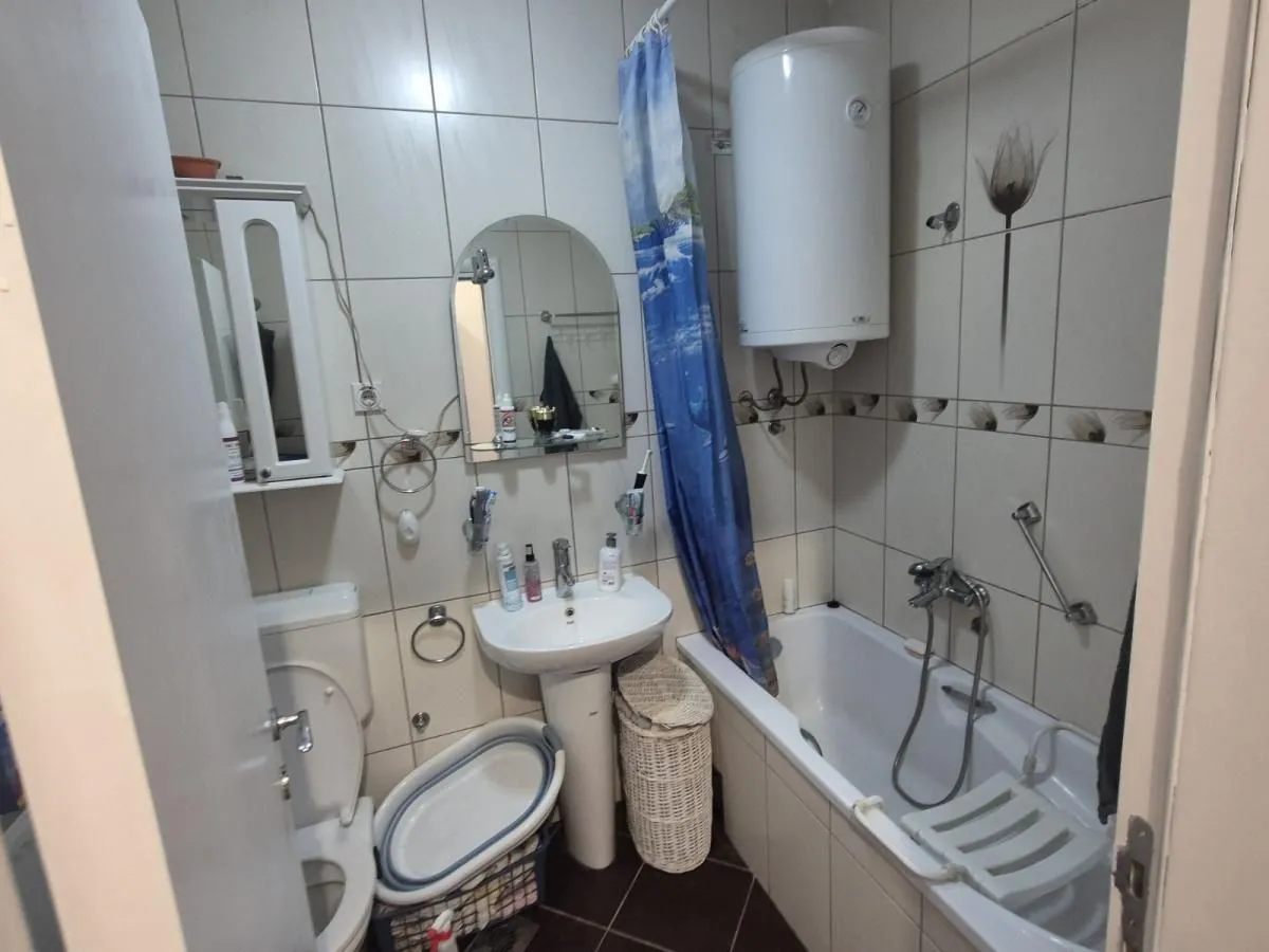 Prodaja, dvosoban stan, 64m², Stari grad, Novi Sad