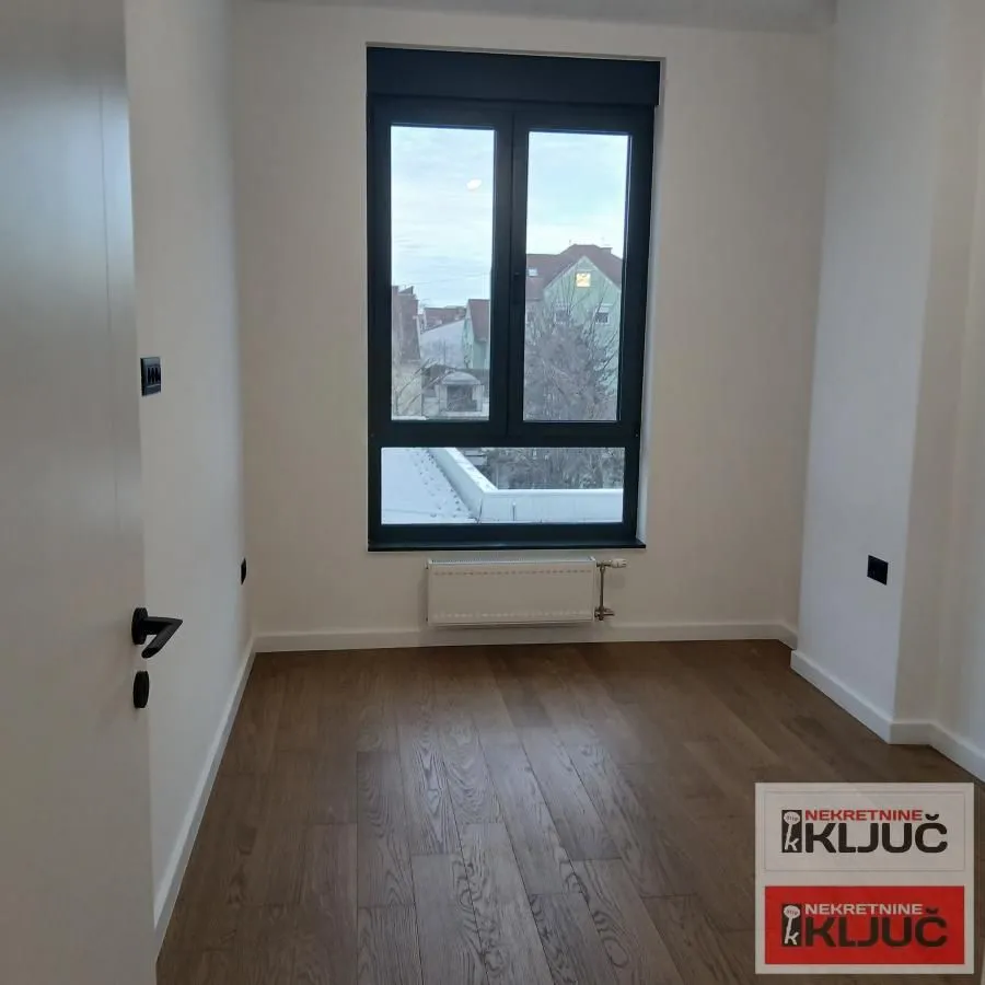 Prodaja, četvorosoban stan, 98m², Grbavica, Novi Sad Sve Podlokacije