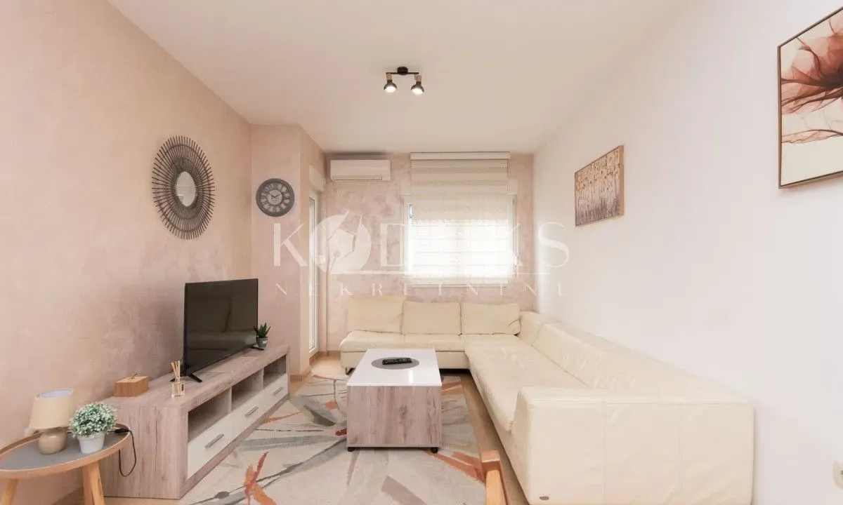 Izdavanje, jednosoban stan, 46m², City Kvart, Podgorica