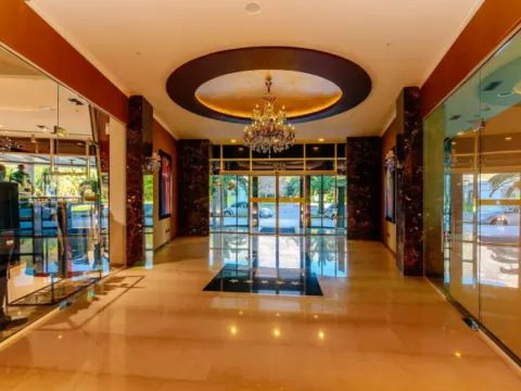 Sale, one bedroom apartment, 54m², Budva, Crna Gora - image 10