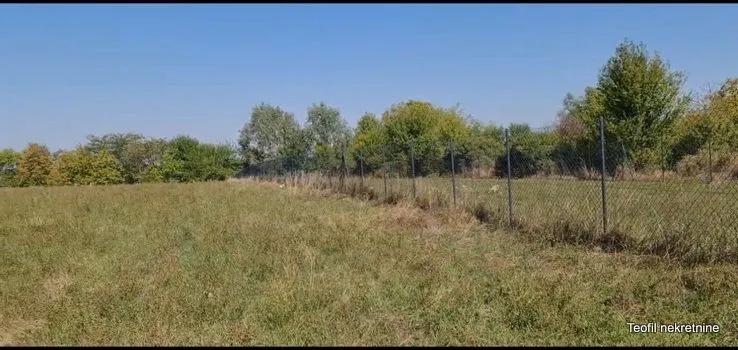 Prodaja, plac, 1900m², Bečmen, Surčin