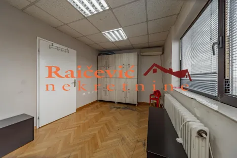 Rent, office space, 273m², Banovo Brdo, Beograd - image 11