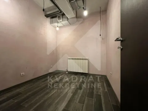 Izdavanje, poslovni prostor, 110m², Preko Morače, Podgorica - image 7