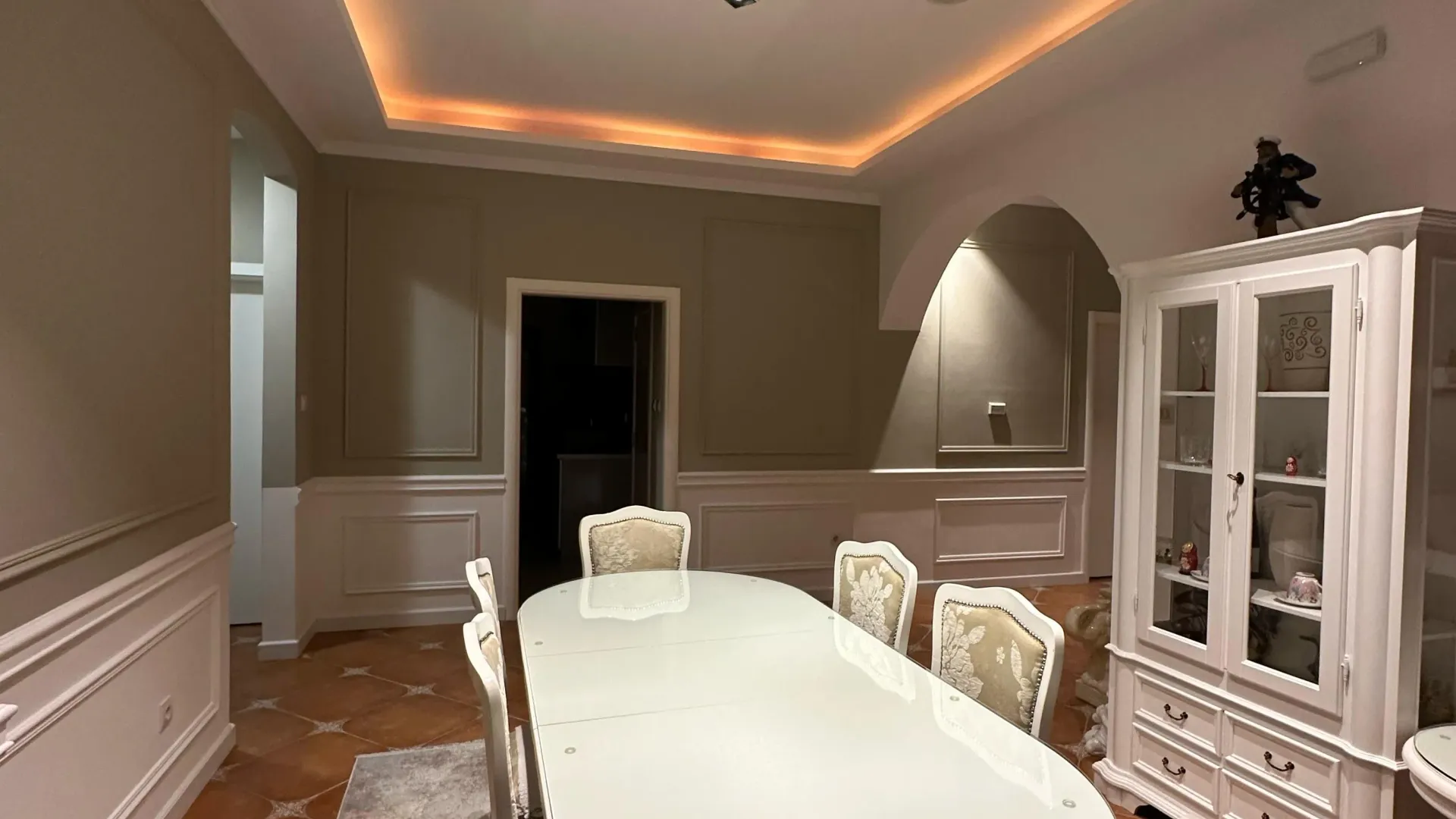 Rent, three bedroom apartment, 130m², Centar, Tivat