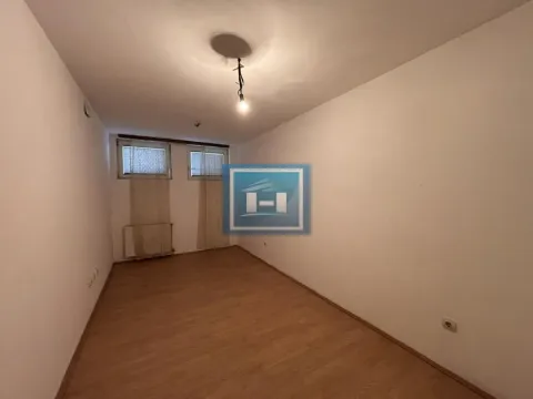 Prodaja, jednosoban stan, 42m², Centar, Jagodina - image 5