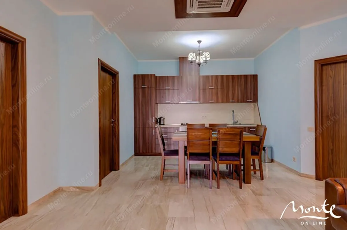 Prodaja, kuća, 372m², Stoliv, Kotor