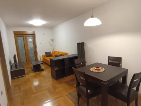 Rent, one bedroom apartment, 52m², Preko Morače, Podgorica - image 6