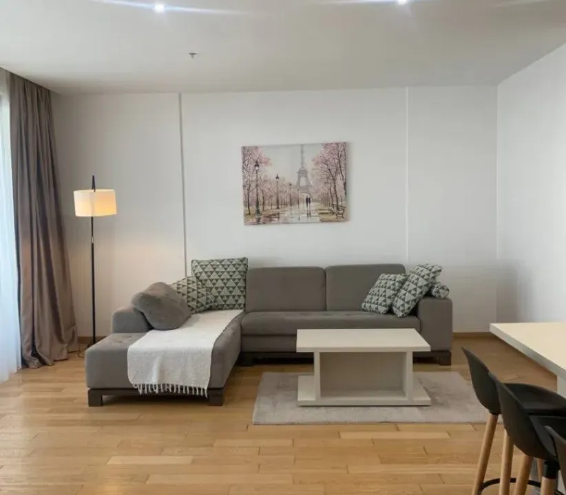 Izdavanje, jednosoban stan, 58m², Centar, Budva