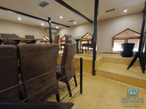 Prodaja, poslovni prostor, 300m², Centar, Jagodina - image 10