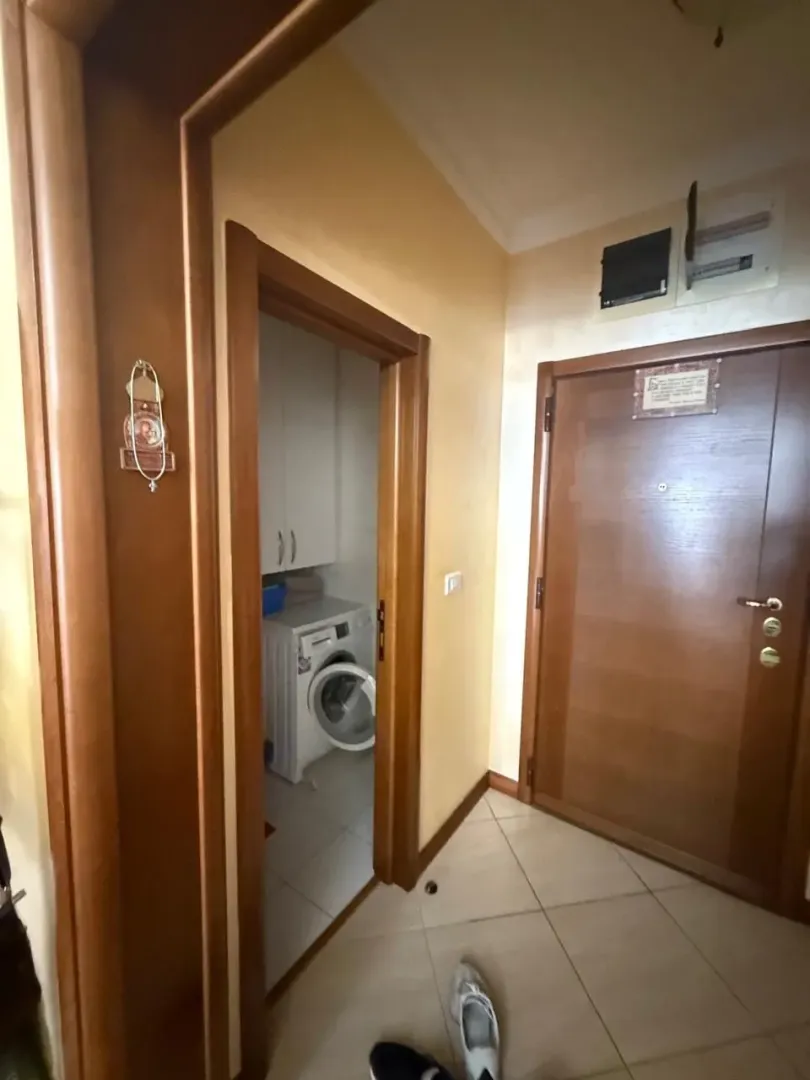 Prodaja, dvosoban stan, 106m², Centar, Bar