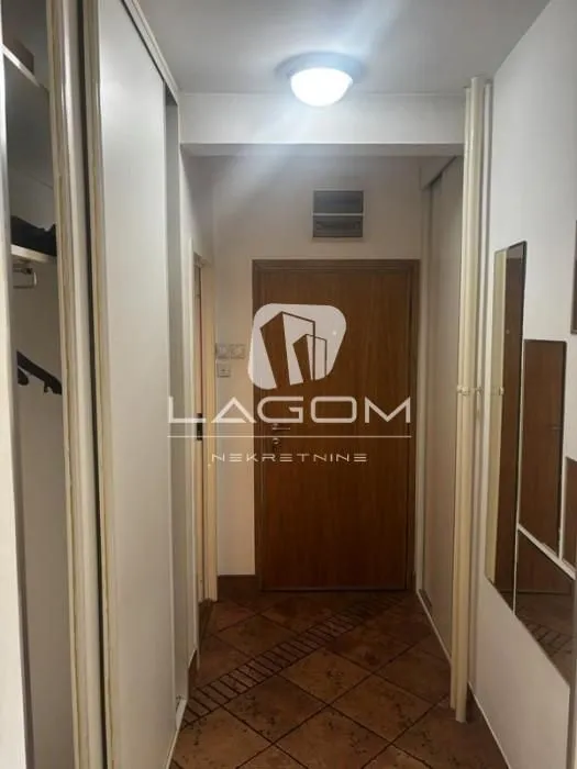 Sale, three bedroom apartment, 93m², Voždovac Sve Podlokacije, Beograd
