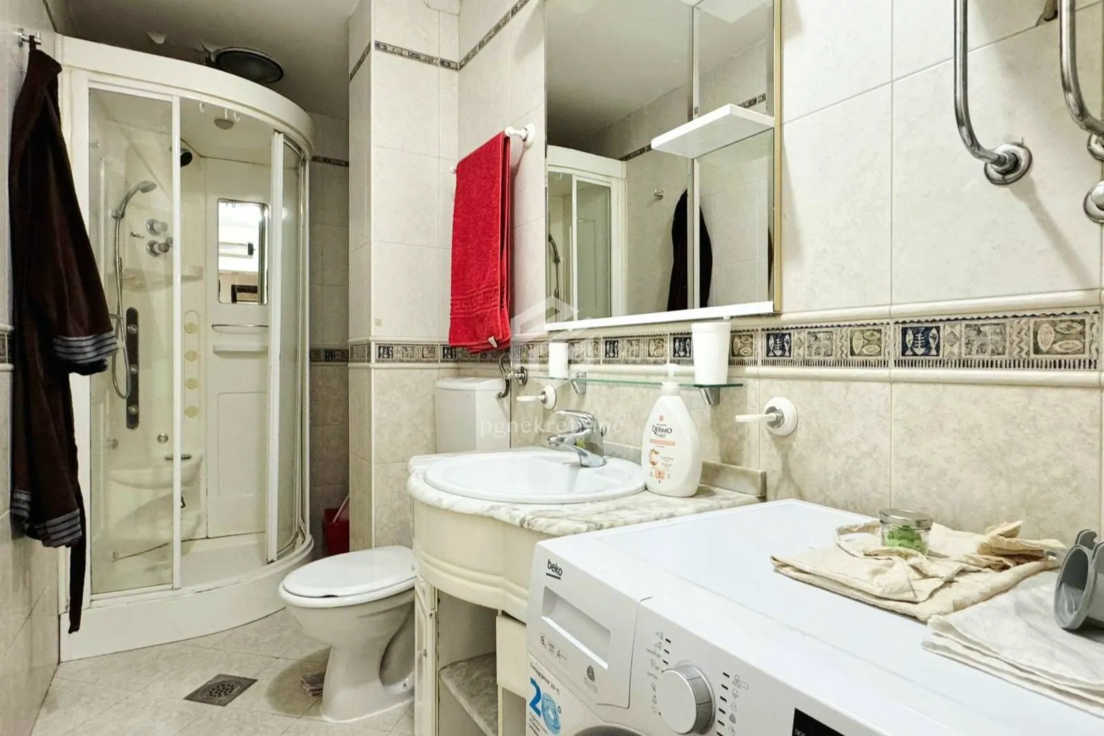 Izdavanje, jednosoban stan, 55m², Preko Morače, Podgorica