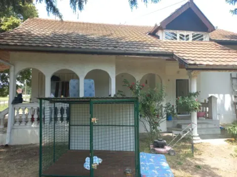 Sale, house, 100m², Obrež, Pećinci - image 1