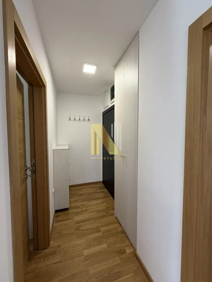 Izdavanje, jednosoban stan, 40m², Bulevar Evrope, Novi Sad Sve Podlokacije