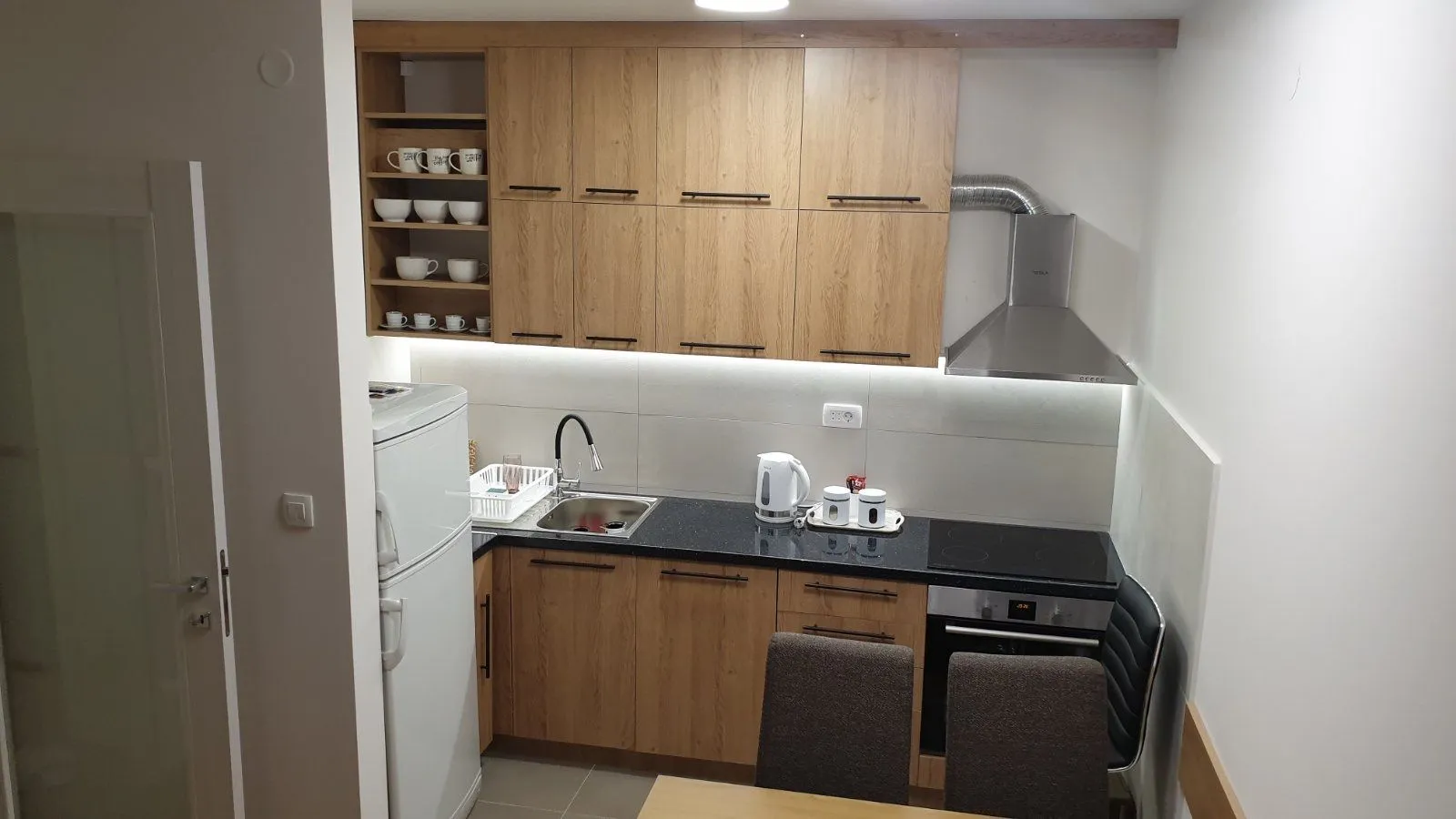 Rent, one bedroom apartment, 42m², Pobrežje, Podgorica