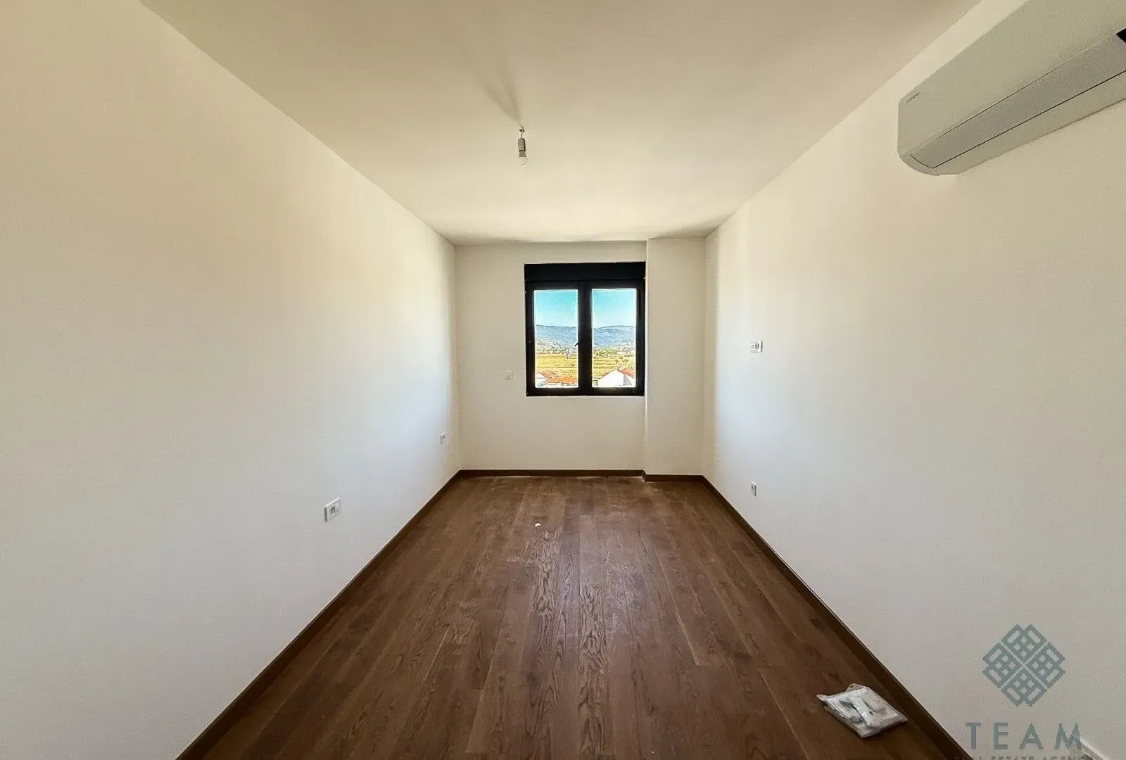 Prodaja, trosoban stan, 127m², Tološka šuma, Podgorica