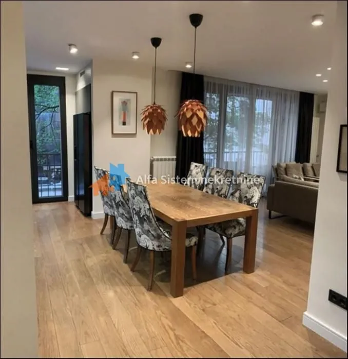 Rent, three bedroom apartment, 91m², Skadarlija, Beograd
