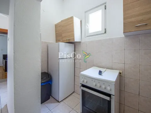Izdavanje, dvosoban stan, 65m², Centar, Podgorica - image 2