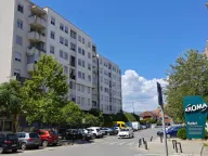 Prodaja, dvosoban stan, 79m², Blok 6, Podgorica - image 1