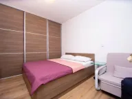 Rent, two bedroom apartment, 90m², Petrovac, Budva - image 13