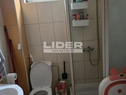 Sale, two bedroom apartment, 31m², Zemun Centar, Zemun Sve Podlokacije - image 2