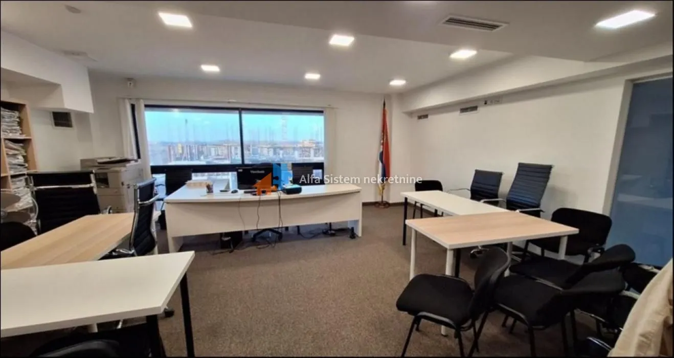 Rent, office space, 250m², Karaburma, Palilula Sve Podlokacije