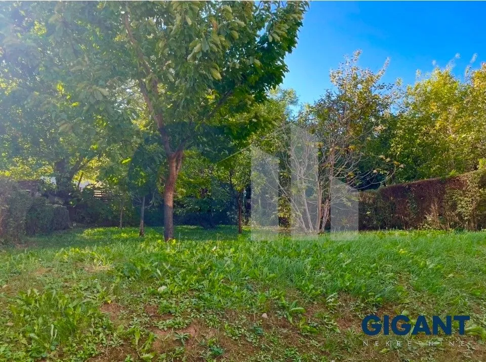 Sale, house, 320m², Voždovac Sve Podlokacije, Beograd