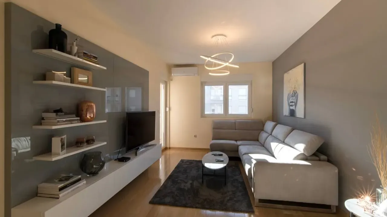 Izdavanje, jednosoban stan, 48m², City Kvart, Podgorica