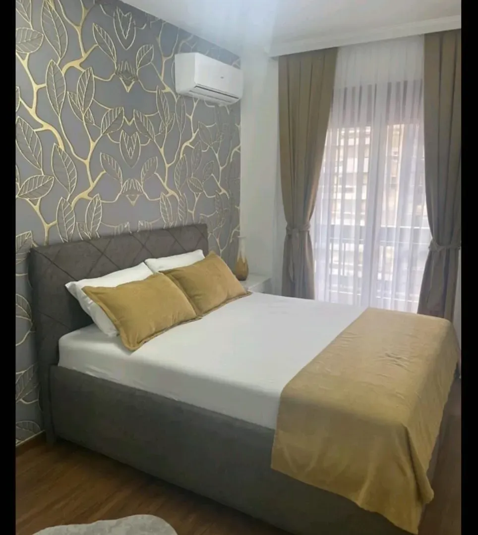Izdavanje, dvosoban stan, 69m², Master Kvart, Podgorica