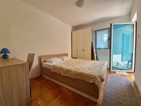 Rent, two bedroom apartment, 80m², Kamenovo, Budva - image 14