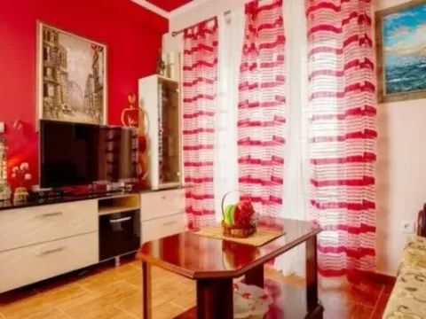 Izdavanje, jednosoban stan, 55m², Donja Lastva, Tivat - image 3