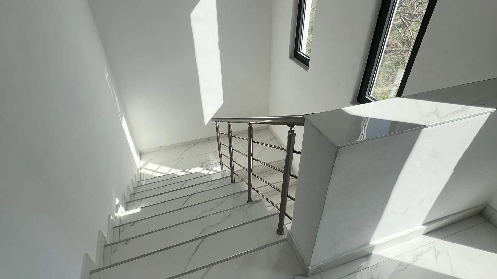 Rent, two bedroom apartment, 85m², Tomba, Bar